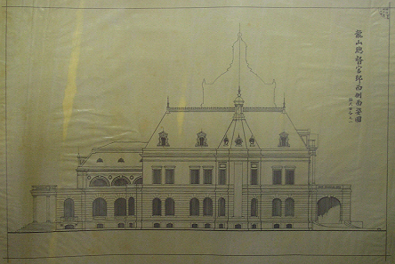 국가기록원이 최근 발간한 ‘일제시기 건축도면 해제Ⅱ’에 수록된 ‘용산총독관저서측면자도’. 관저 서쪽 측면 모습을 나타낸 도면 오른쪽에 ‘명치 40년 10월’이라고 새겨져 있는 것으로 미뤄 1907년에 작성된 것으로 보인다.