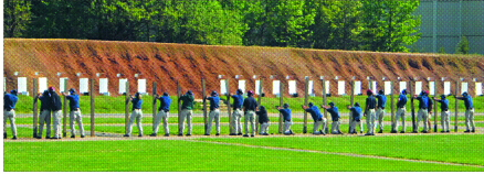 FBI 아카데미에서 사격훈련중인 FBI 신입 요원들.