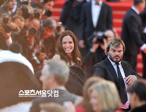 졸리와 ‘코미디의 제왕’으로 불리는 배우 잭 블랙