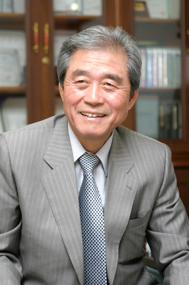 홍기헌 수원시의회 의장