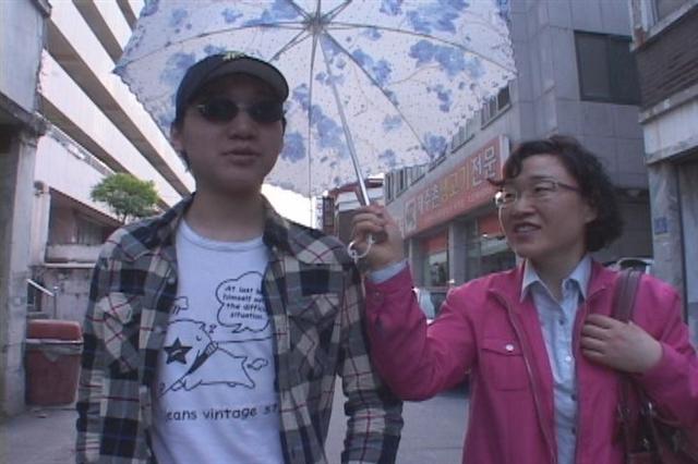 햇빛을 보면 눈이 따가워지는 스티븐존슨 증후군 환자의 사연을 다룬 MBC ‘닥터스’.