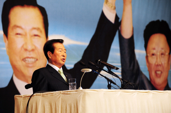 김대중 전 대통령이 11일 서울 여의도 63빌딩에서 열린 ‘6·15 남북공동선언 9돌 기념식’에서 강연하고 있다.  이호정기자 hojeong@seoul.co.kr