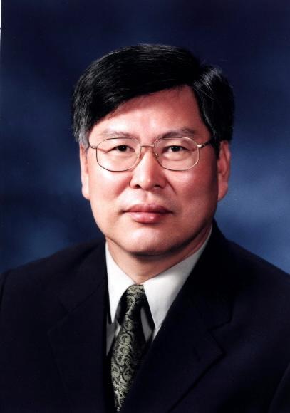 이윤보 건국대 경영대학원 교수