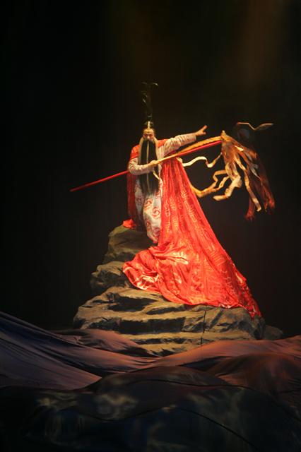 음악극 ‘태풍’의 한 장면.