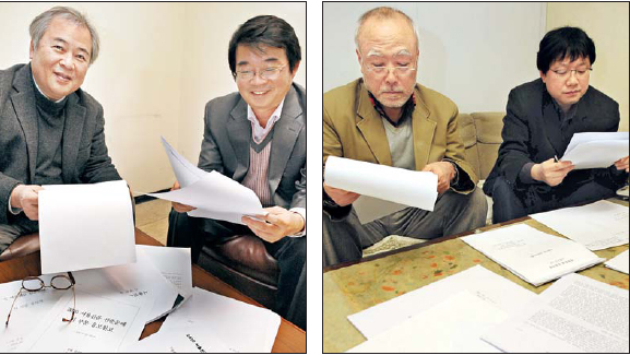 2010 서울신문 신춘문예 심사를 맡은 심사위원들이 지난 16일 서울 태평로 서울신문 본사에서 응모작품들을 살펴보고 있다. 왼쪽부터 시인 황지우·안도현(이상 시 부문), 소설가 현기영, 문학평론가 방민호(이상 소설 부문). 이언탁 손형준기자 utl@seoul.co.kr