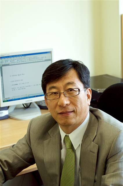 김진욱 건국대 경제학 교수