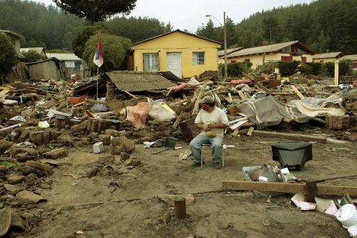 칠레 강진 이후 폐허가 된 마을의 모습. AP=연합뉴스