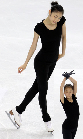 세계선수권대회에 출전하는 김연아와 곽민정(작은사진)이 23일 토리노 팔라벨라 빙상장에서 첫 공식연습을 하고 있다.  토리노 연합뉴스  