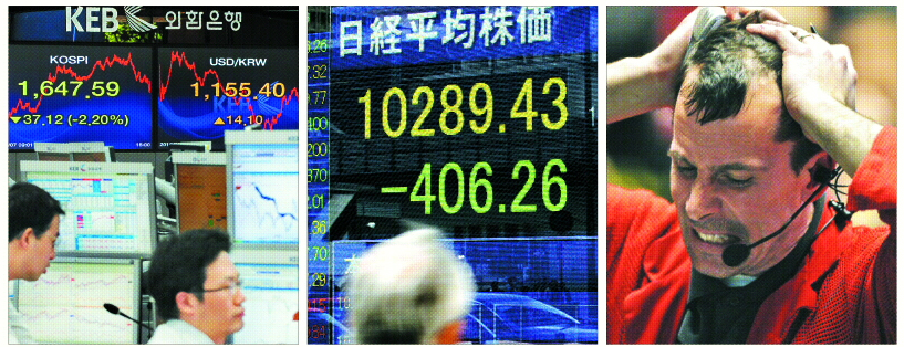 남유럽 재정위기의 확산 우려로 7일 국내 금융시장이 이틀째 패닉상태에 빠진 가운데 서울 명동 외환은행 본점에서 외환딜러들이 심각한 표정으로 모니터를 지켜보고 있다(왼쪽 사진). 주가가 3% 이상 빠진 일본 도쿄에서 이날 한 시민이 닛케이 평균주가의 폭락을 알리는 전광판을 바라보고 있다(가운데 사진). 6일 미국 시카고 선물거래소에서 한 직원이 주가가 폭락하자 머리를 움켜쥐고 괴로워하고 있다(오른쪽 사진). AP·연합뉴스·이호정기자 hojeong@seoul.co.kr