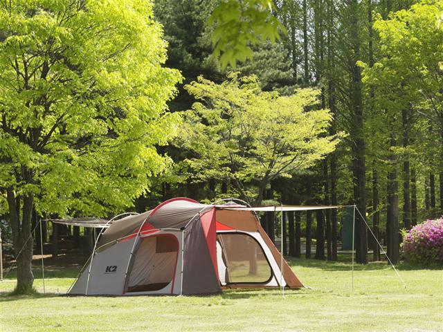 캠핑의 생명인 텐트는 아이와 함께라면 면적이 여유로운 것을 고른다.  K2 제공