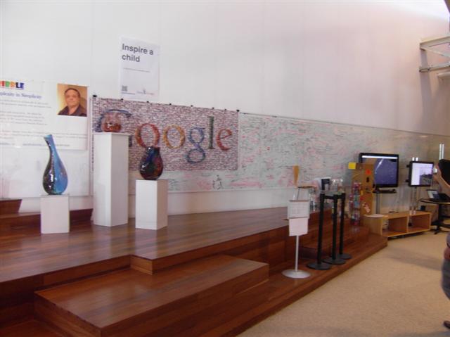 미국 캘리포니아주 마운틴뷰 구글 플렉스 메인 빌딩(43동) 내부. 에릭 슈미트 최고경영자 등 경영진 사무실이 있다.