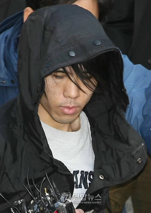 부산 여중생 살해 유기범 김길태.대법원에서 무기징역이 선고됐다.