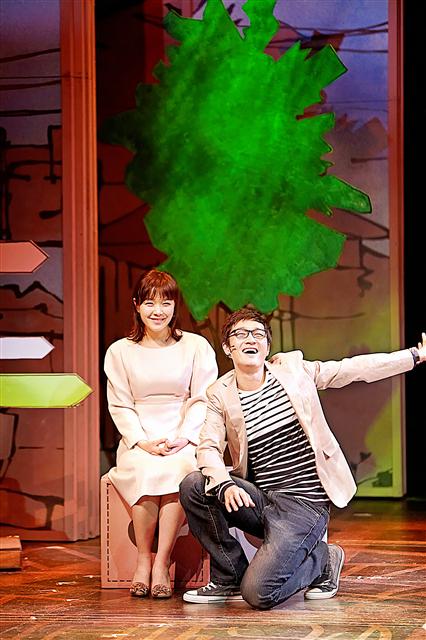 정운선(왼쪽)·이창용(오른쪽) 주연의 뮤지컬 ‘김종욱’