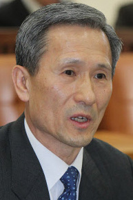 김관진 국방장관