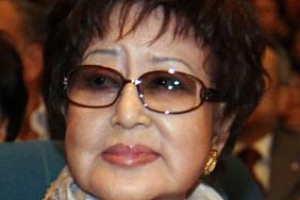 ‘영화같은 삶’ 원로배우 최은희 별세, 향년 92세