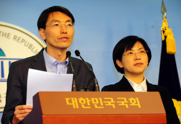 2일 서울 여의도 국회에서 서기호 전 판사가 통합진보당 입당발표 기자회견을 하고 있다. 정연호기자 tpgod@seoul.co.kr