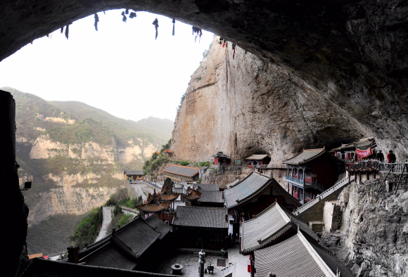 &#47760;산의 아이콘으로 통하는 윈펑스(雲峰寺). 약 1400년 전 창건된 고찰이다.