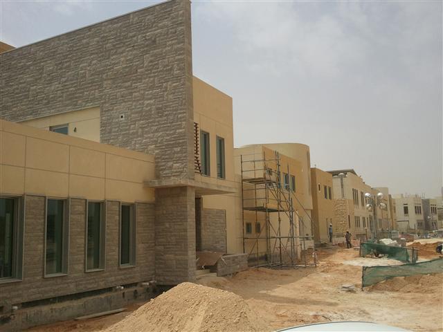 사우디아라비아 킹 압둘라 연구센터의 주거복합 빌라단지에는 에너지·수자원 절약을 위해 첨단 친환경기술이 적용됐다. SK건설 제공 