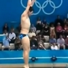 ‘깔끔하게 등으로 입수’…런던올림픽 최악의 다이빙 선수 화제
