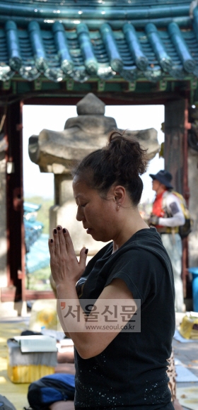 수능 한달전… 간절한 母心