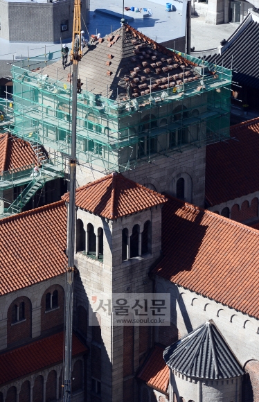 성당 ‘머리’ 새 단장