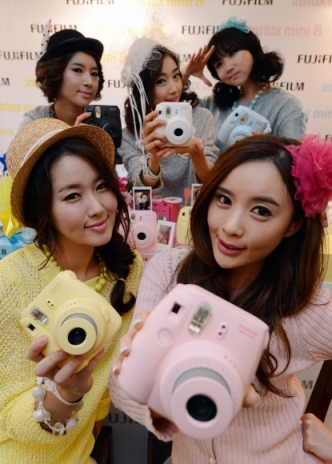 ‘인스탁스 미니8’ 출시