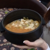 “찌개 양념 나눠 드려요”