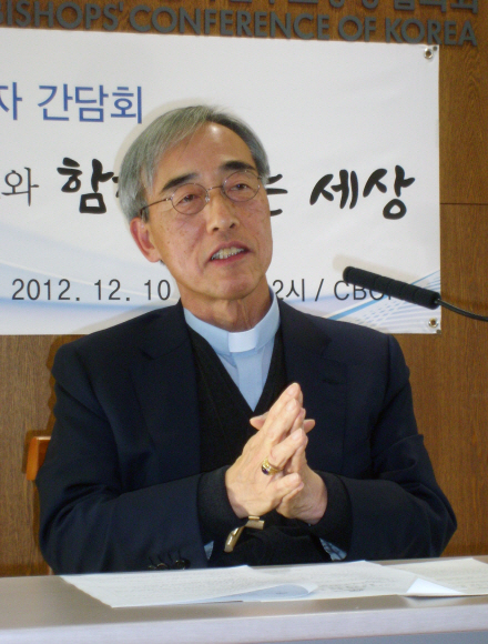 강우일 주교