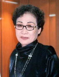 일본군 위안부 피해자 김복선 할머니가 12일 향년 86세로 세상을 떠났다. 한국정신대문제대책협의회(정대협)는 김 할머니가 이날 오전 7시20분께 서울 강서구 한 요양병원에서 노환으로 숨을 거뒀다고 밝혔다.  연합뉴스