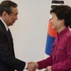 朴 “신뢰 저버리면 안 돼”… 아베 ‘고노담화’ 수정 움직임 우회 비판