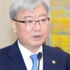 ‘영원한 대책반장’ 김석동, 임기 10개월 남기고 떠나