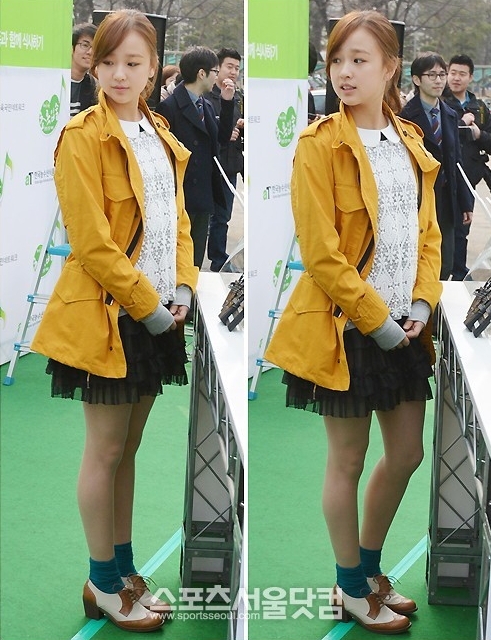 리듬체조 요정’ 손연재가 8일 오전 서울 신촌동 연세대학교 백주년기념관 앞에서 진행된 ‘대학생과 함께하는 녹색식생활 도시락 전달 캠페인’에 참석하고 있다.