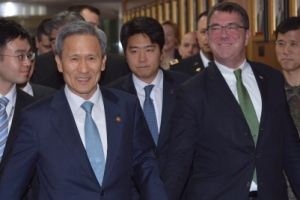 카터 “한국에 증원되는 전력, 우선순위 부여”