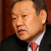 KB금융, 어윤대 회장에 억대 스톡그랜트