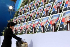 朴대통령 “北 핵무기 내려놓고 변하는게 생존의 길”