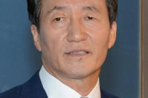 “한국, 북핵 맞서 NPT 탈퇴 고려해야”