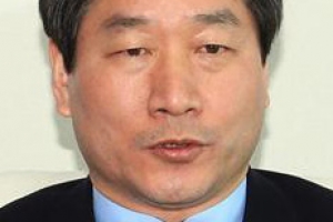 “경찰, 불합리한 인력 대폭 조정   안행부 본부부터 4명으로 감축”