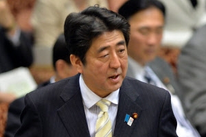 움찔한 아베 “외교문제화 원하지 않아”