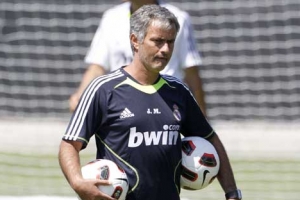 “선수 나이 모르겠다”…무리뉴 아프리카 비하로 곤욕