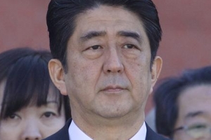 아베 총리 피로누적?…도쿄 병원서 산소치료