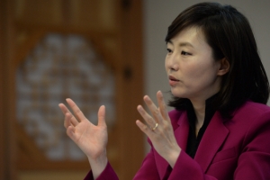 성폭력 막아야죠 거미줄 같은 홍보로 인식, 꼭 바꿀겁니다