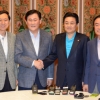 속도 조절하자는 與, 6월 매듭짓자는 野