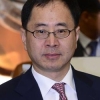 리더십 잃은 김중수… ‘나홀로 동결’은 그가 추천한 문우식