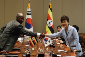 ‘새마을운동’으로 손 내민 아프리카 외교