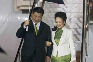 시진핑 순방 동행  펑리위안,뛰어난 영어실력·매너 화제