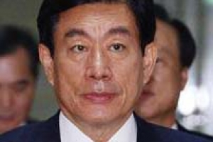 원세훈 구속영장 청구 갈등