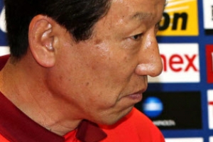 이동국 원톱·손흥민 옵션… 벌떼수비에 창 겨눈다