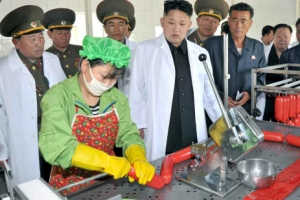 김정은 ‘병사 중심’ 선군정치