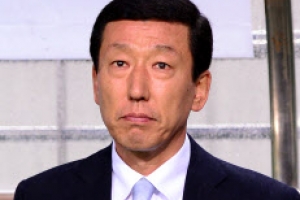 [프로축구] 심판 판정 비난한 최강희 감독 ‘700만원 제재금’