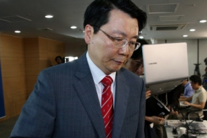 靑 “굴종·굴욕 강요하는 남북관계 바람직 못해”